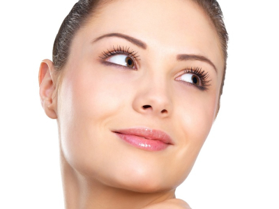 Trẻ h&oacute;a da mặt PRP se kh&iacute;t lỗ ch&acirc;n l&ocirc;ng